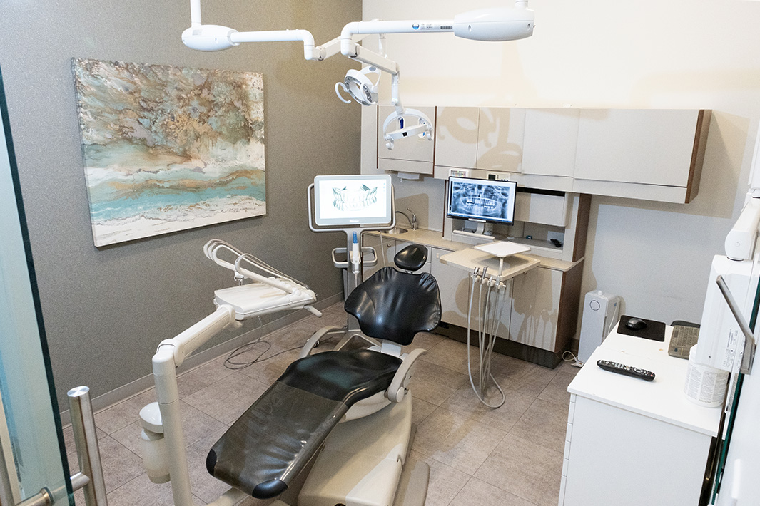 North-Van-Dentistry-Implant_centreview
